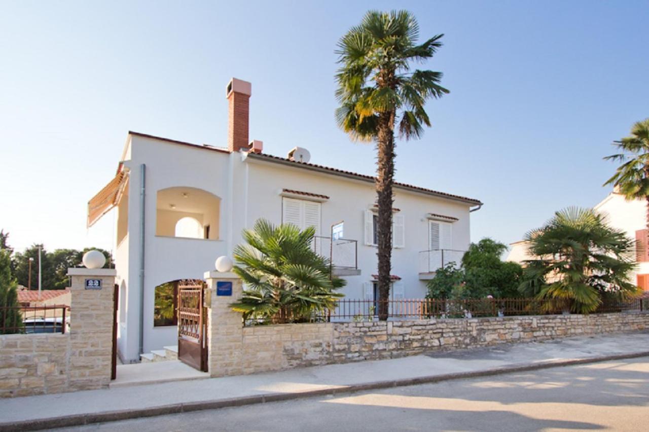 Vila Renato Porec Luaran gambar