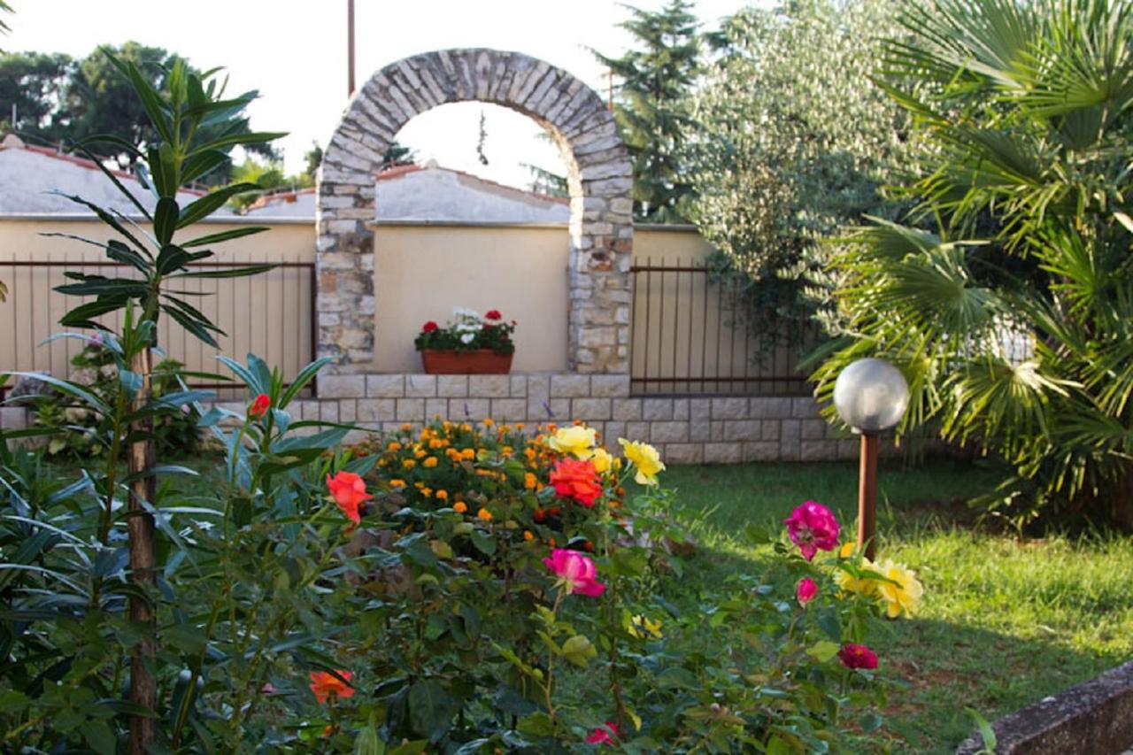 Vila Renato Porec Luaran gambar